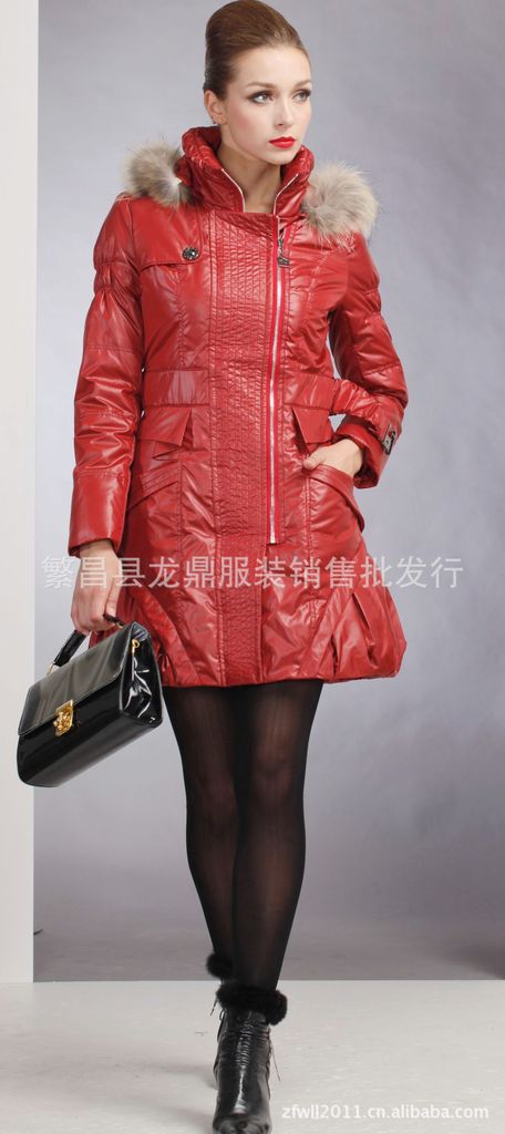 厂家定做羽绒服半成品 2011收腰长款女羽绒服批发