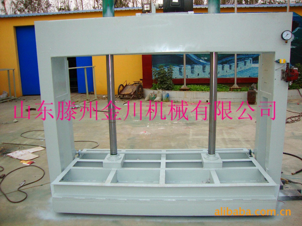 山東供應(yīng)木工壓合機(jī)專業(yè)生產(chǎn)木工機(jī)械廠家，歡迎來(lái)電洽談