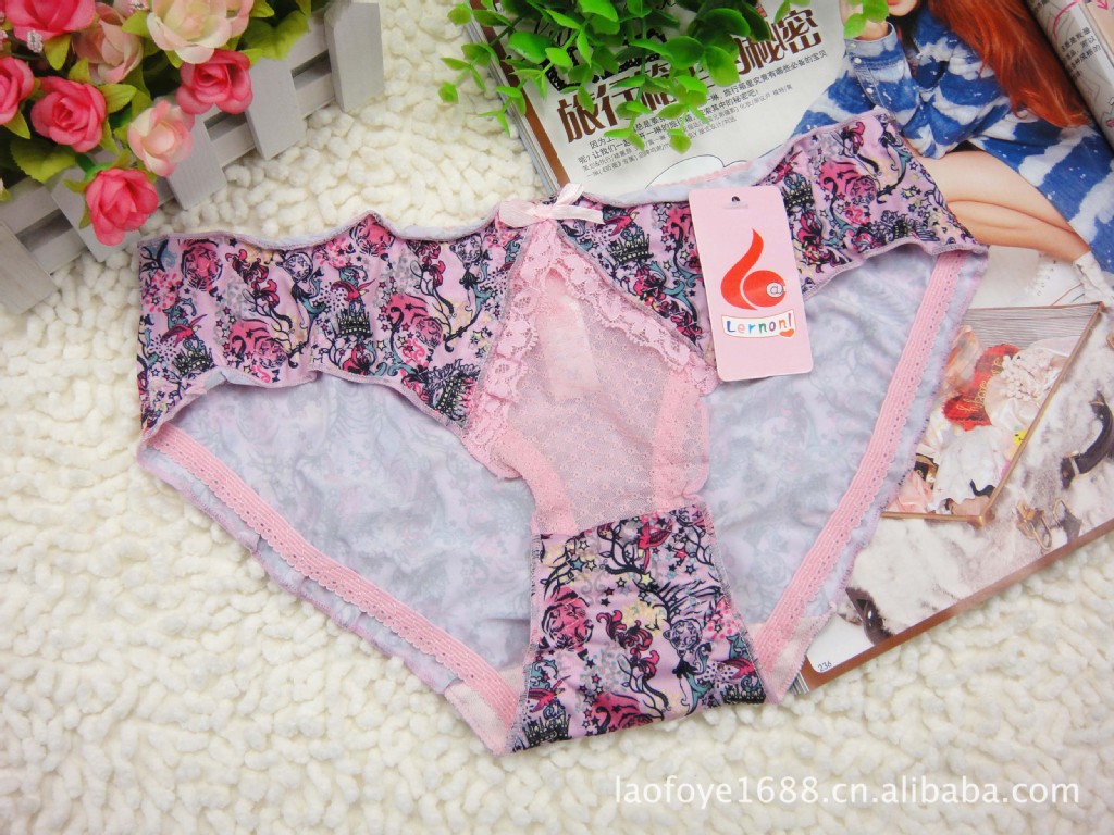 <em>内裤-批发外贸</em>日单牛奶丝<em>女式</em>内裤 俪纯(Lerno