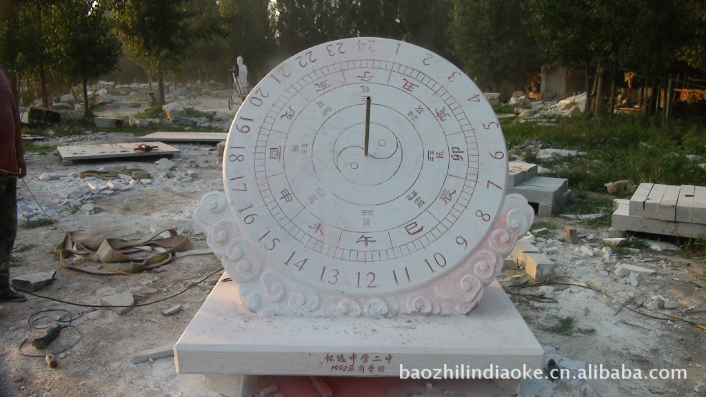 最新设计制作的古代时间仪器--大理石日晷雕塑