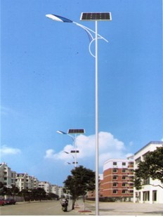 太阳能路灯7米