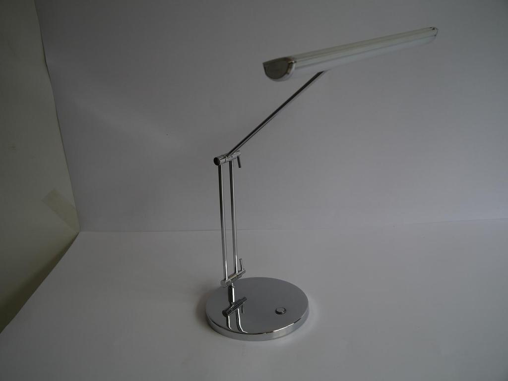 led触控调光台灯 led 护眼台灯 led 办公台灯 led桌灯