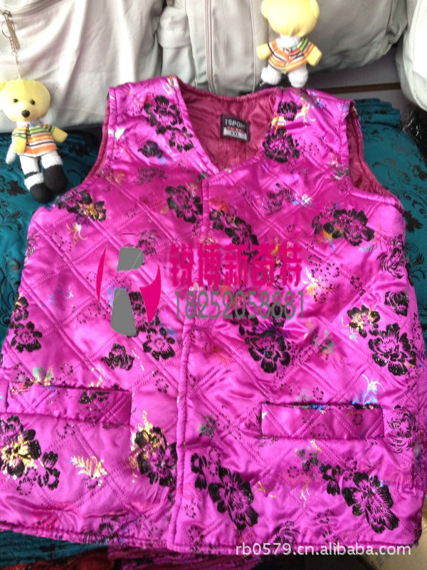 赶交流老太太<em>马甲</em> <em>地摊</em>早市<em>老年人</em>背心 保暖马