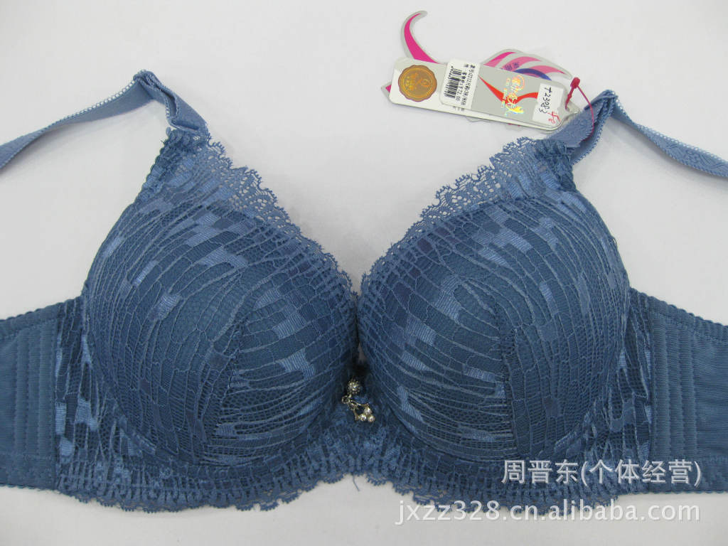 【2013春夏新款 厚棉 3扣<em>文胸</em> 都市<em>金夫人</em>221