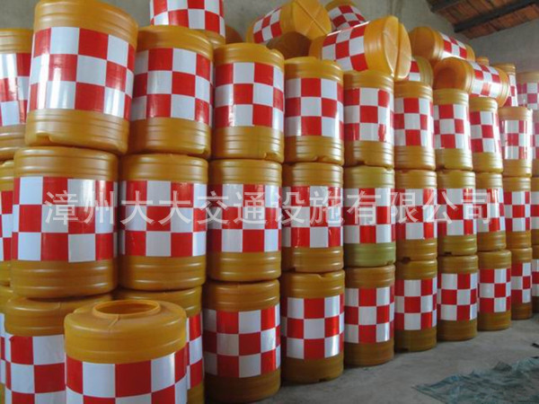 调整大小 防撞桶6_副本