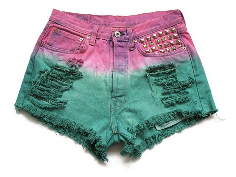 <em>短裤</em>-<em>女装</em>牛仔<em>短裤报价</em>,每色100件,共<em>300</em>件-服