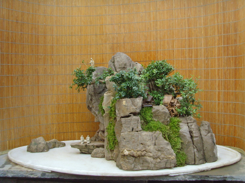 【制作批发各种室内外各种规格的山石山水盆景