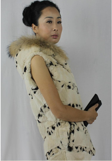 XSJP322#獭兔马甲 整皮条撞色带帽皮草背心