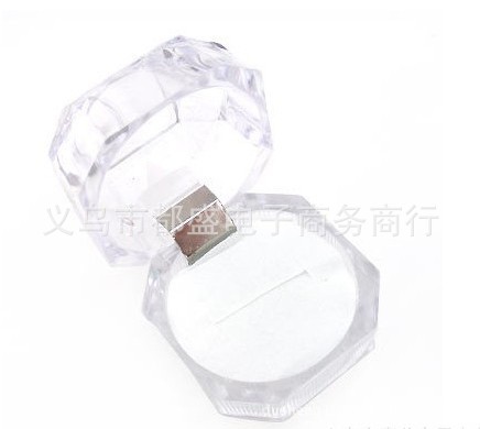 【白底 供应饰品礼品包装透明亚克力戒指盒 创