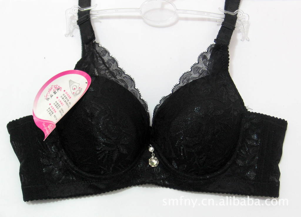 黛<em>情姿</em>品牌<em>文胸</em> 深V玫瑰精油按摩水袋<em>文胸</em> 汕