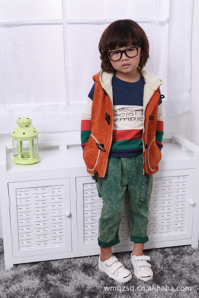 2012 日韩<em>男</em>童装 秋冬新款<em>批发</em> 大口袋连帽毛绒