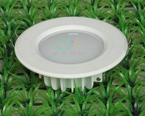 调整大小 压铸杯筒灯正面