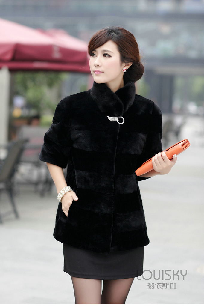 2012新品 特价 <em>女</em> 条纹拼接 <em>水貂</em>皮草外套 中长