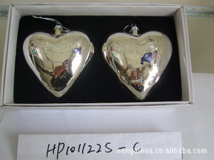 供应高硼硅材料,灯工制作的玻璃彩绘鸡心图片