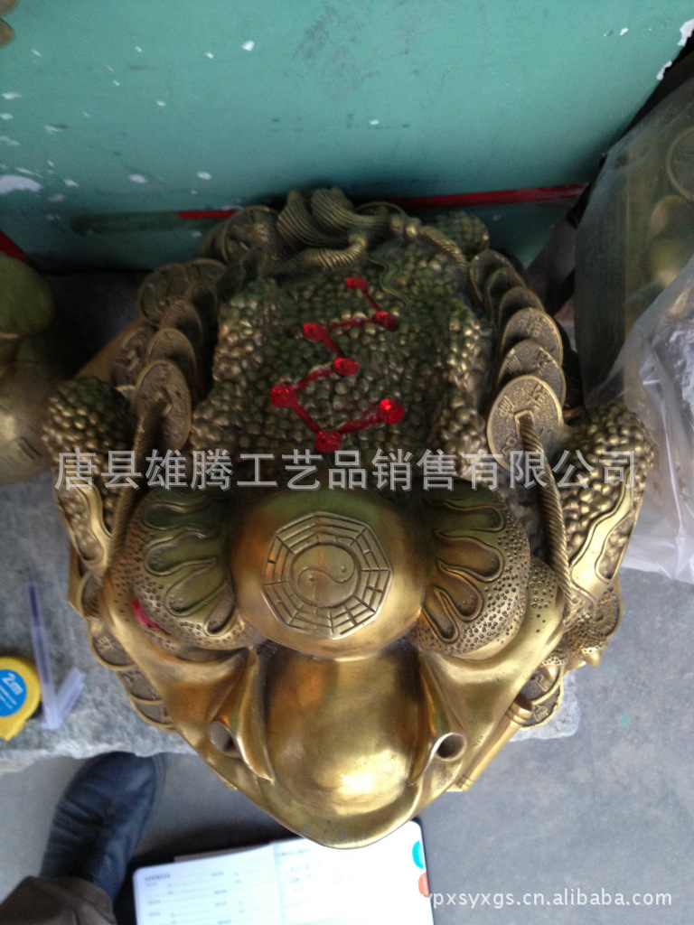 【【雄腾工艺】供应精工风水铜摆件--铜金蟾 八