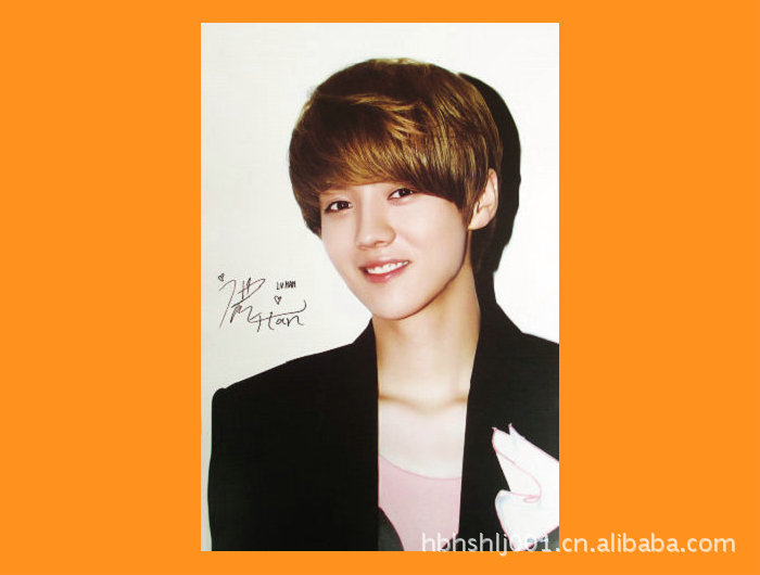 【鹿晗海报 exo海报 明星海报 8张压纹海报批发