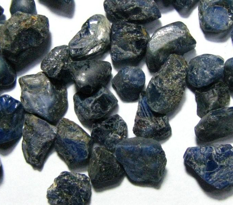 【《长期优惠批发》进口非洲蓝宝石】