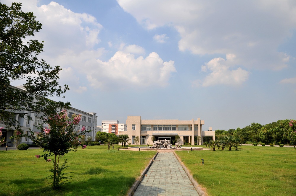 新区锡锦路5号 无锡市晶源微电子有限公司(包