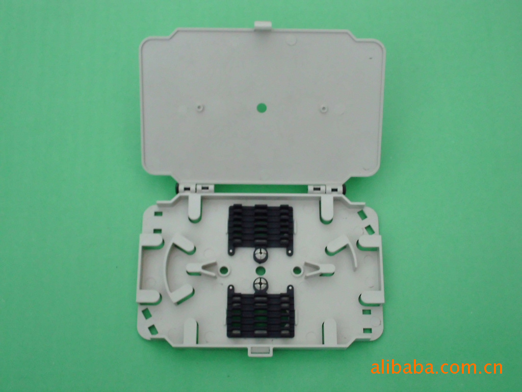 厂家优惠供应12芯直熔盘,方形熔纤盘。熔纤盒