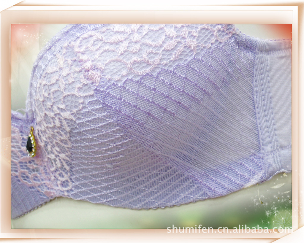 <em>文胸</em>批发 <em>竹炭文胸</em>聚拢调整 会呼吸透气抗菌除