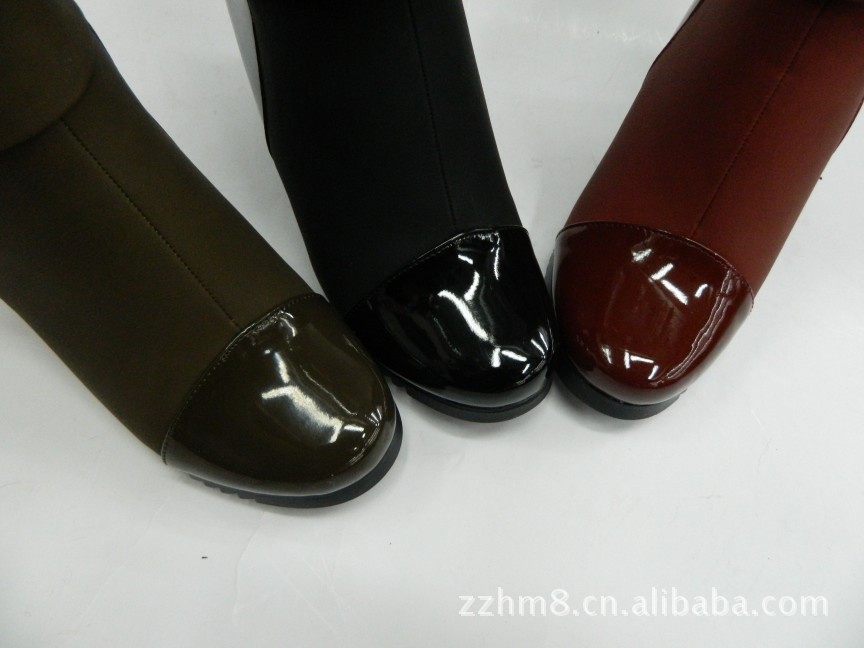 【2012<em>慧妹</em>正品冬季<em>新款女鞋</em>粗跟亮皮时尚大