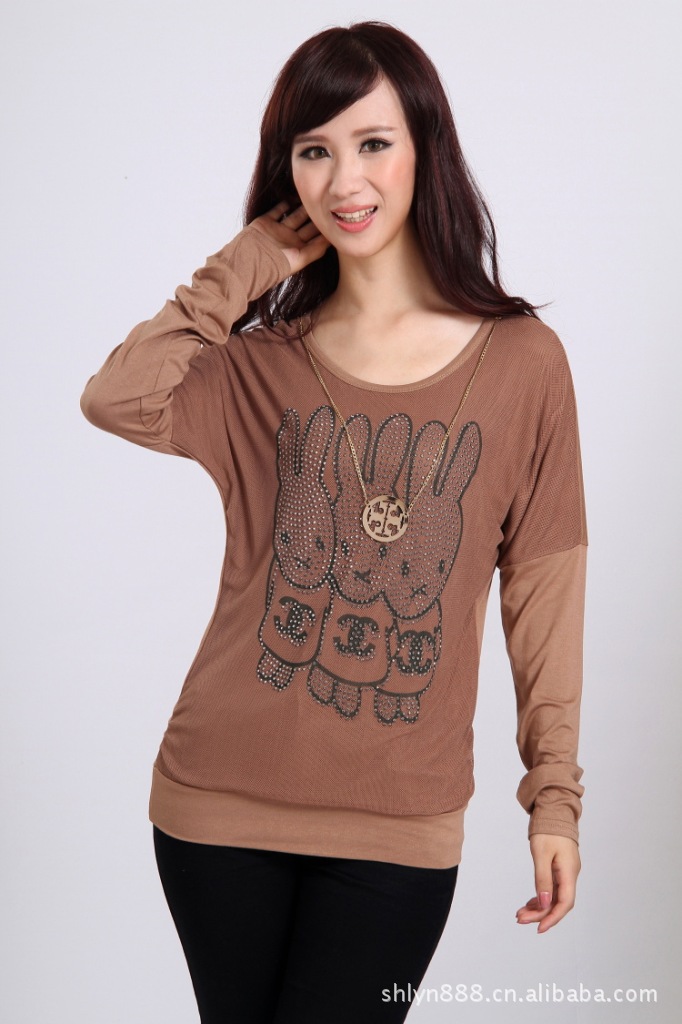 【<em>胖女</em>仕品牌女装女士蝙蝠衫秋装长袖新品中低