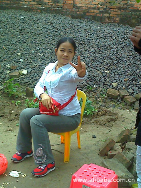 【最美<em>厂妹</em>】八零后姑娘独闯东莞(服装加工厂