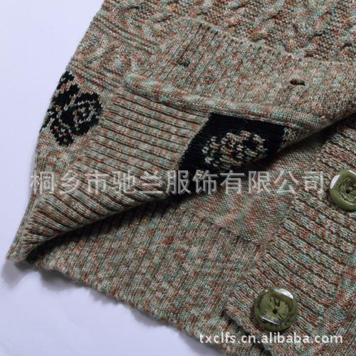 秋装新款女装中老年妈妈装毛衣长袖翻领纽扣开衫羊毛衫濮院批发 