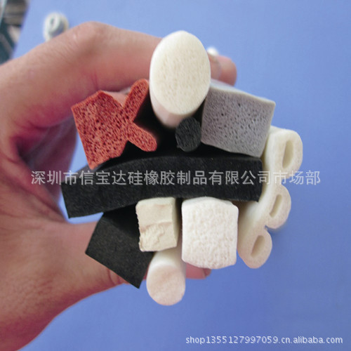 重庆希尔新材料获得EPS泡沫塑料出产用EPS珠粒制备反应釜专利下降釜体内部发泡后的EPS珠粒难以排放洁净的概率