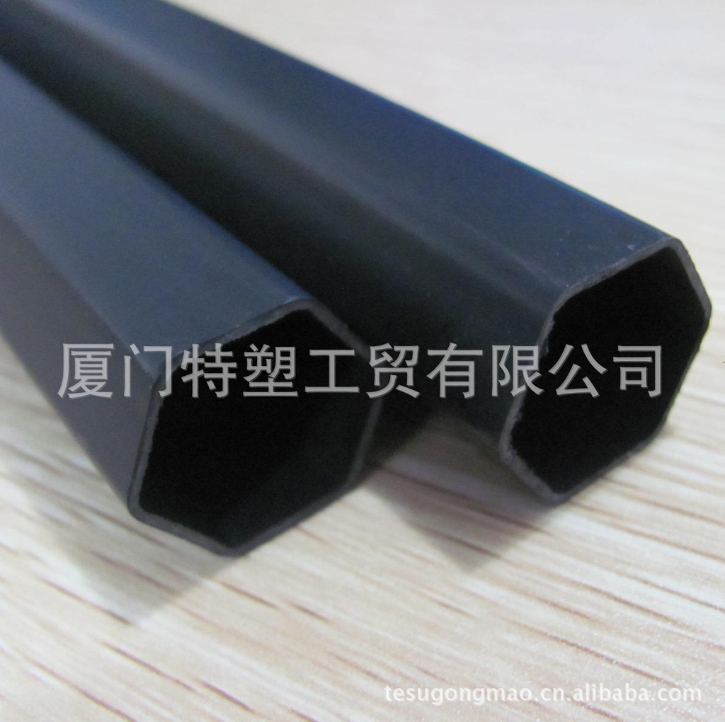 PVC 黑色硬六角管1