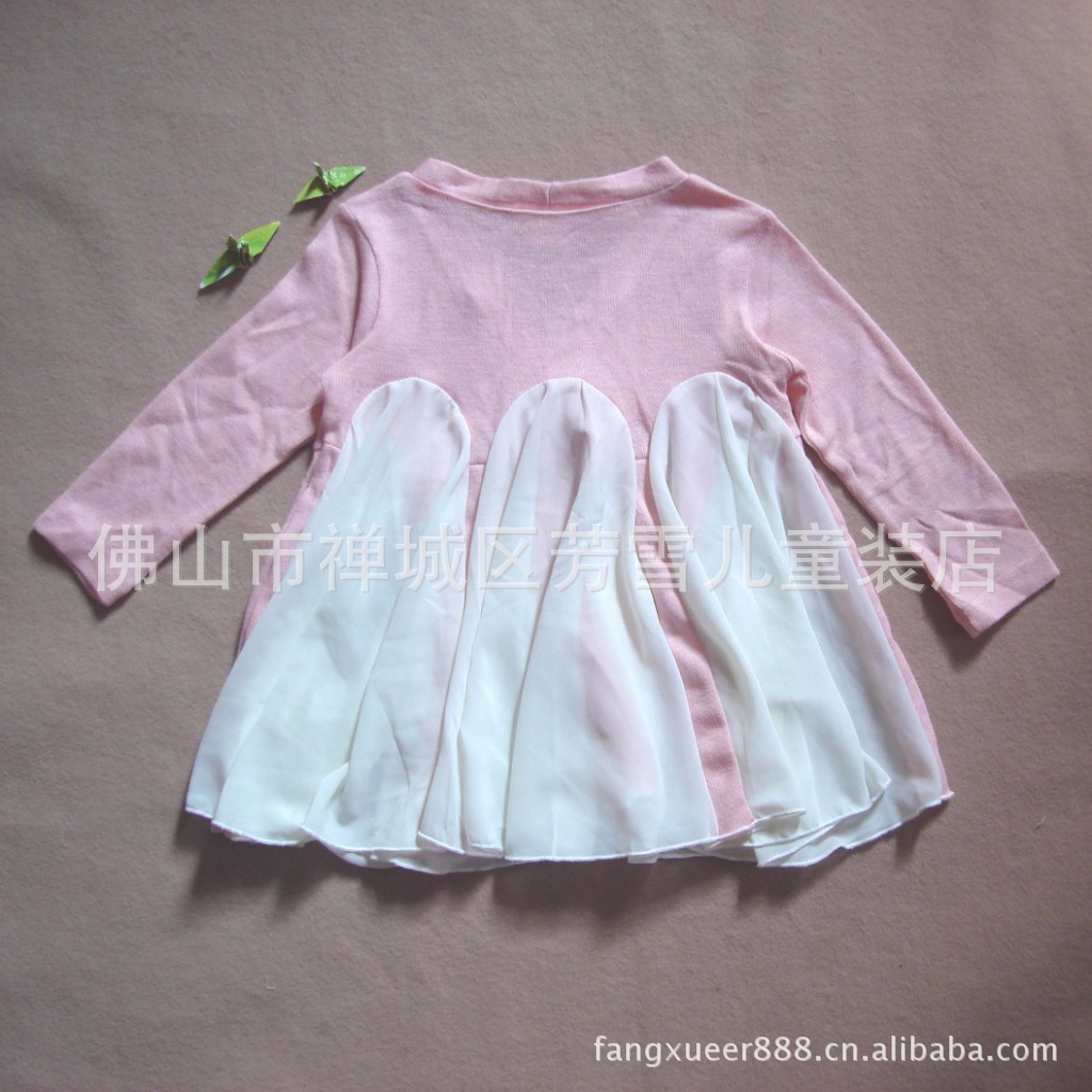 供应2012韩版新款女童v字领百折雪纺<em>梅红色</em>长