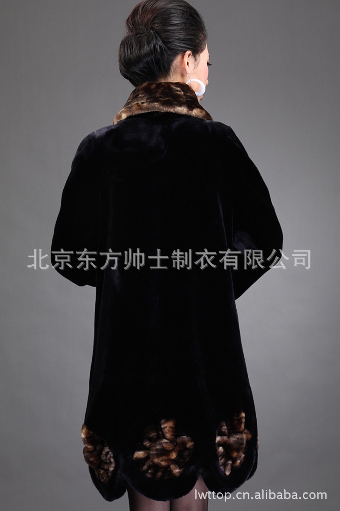 <em>批发</em>2012新款女装<em>大衣</em>女式<em>外套</em>韩国绒仿貂大