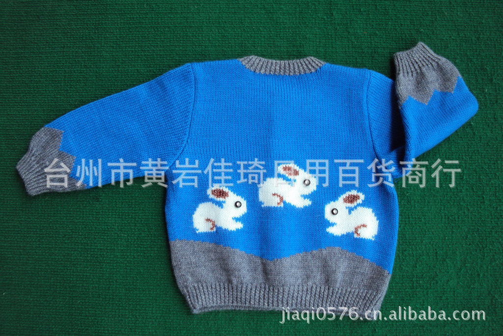 纯手工<em>编织儿童毛衣开衫</em>单排扣宝宝<em>毛衣开衫</em>三