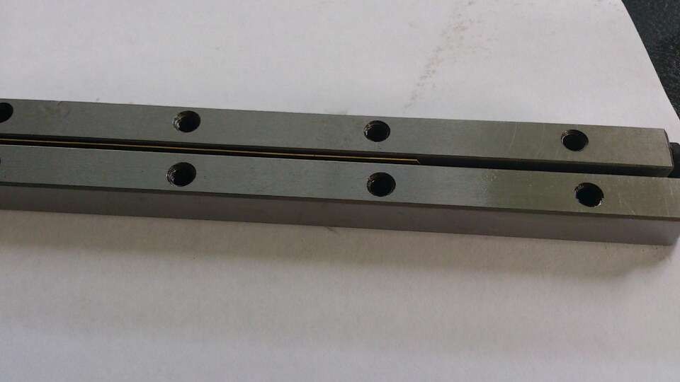 【厂家直销~供应滚动交叉导轨】