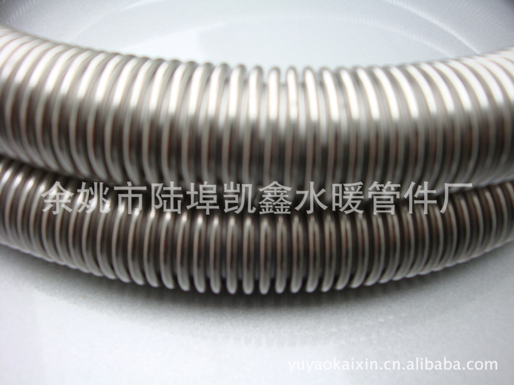 波纹伸缩管