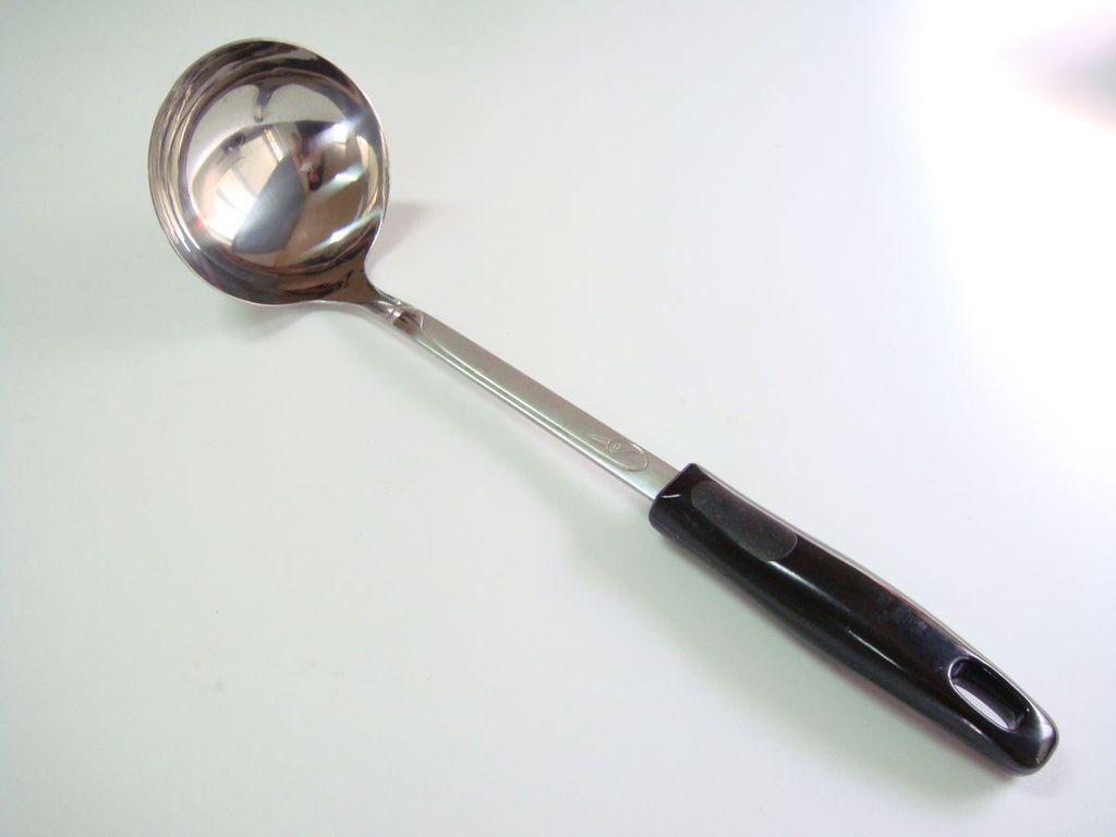 【中档不锈钢餐具刀叉勺 出口非洲等国家 义乌