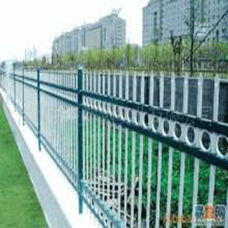 u=3233548568,3300575393&fm=52&