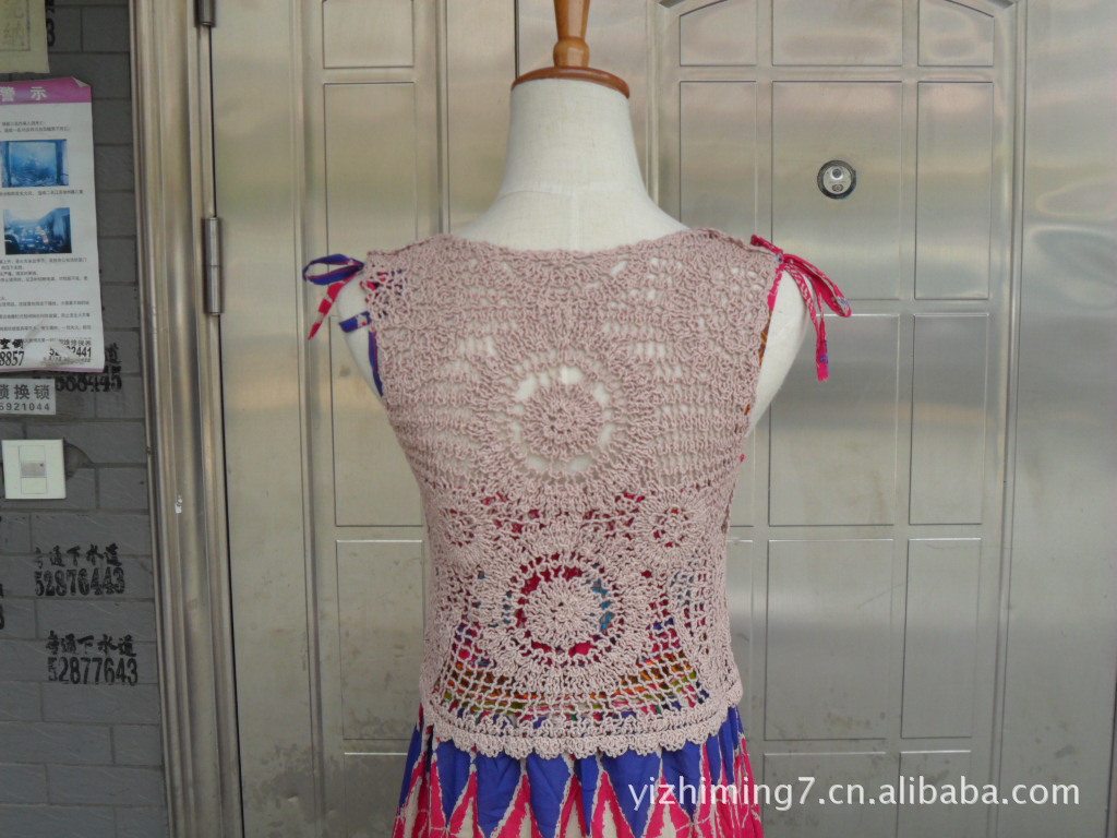 2012夏 女款<em>镂空小马甲</em> 外搭 披肩 55.00、53.