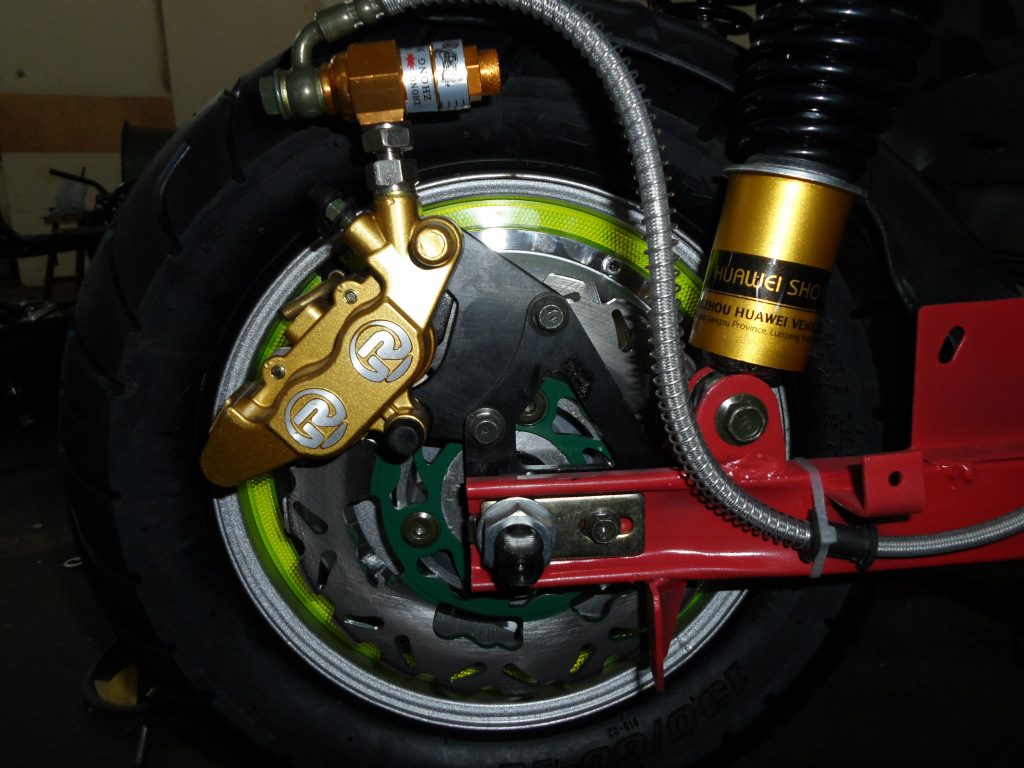 【厂家直销欧玛琦电动自行车 黄色巡鹰 常州电