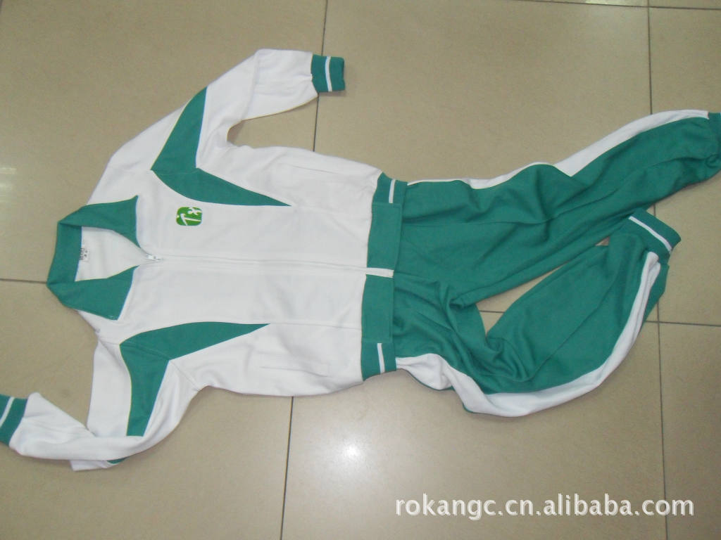 服装加工-校服定做 长期供应深圳校服 东莞校服