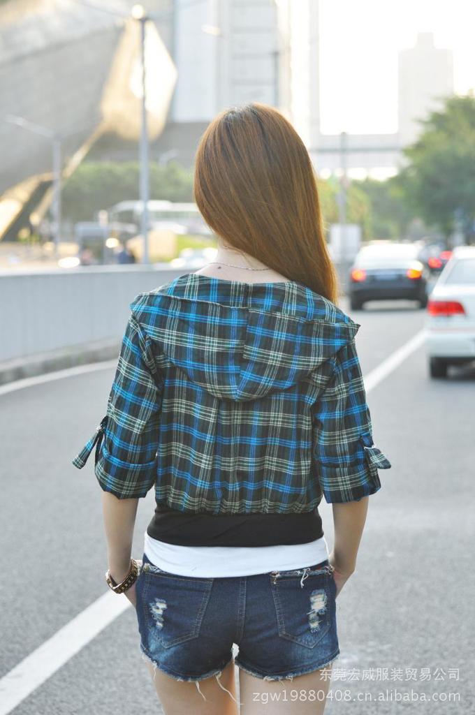 2012秋装新款 日系可爱小外套 短款女式格子连