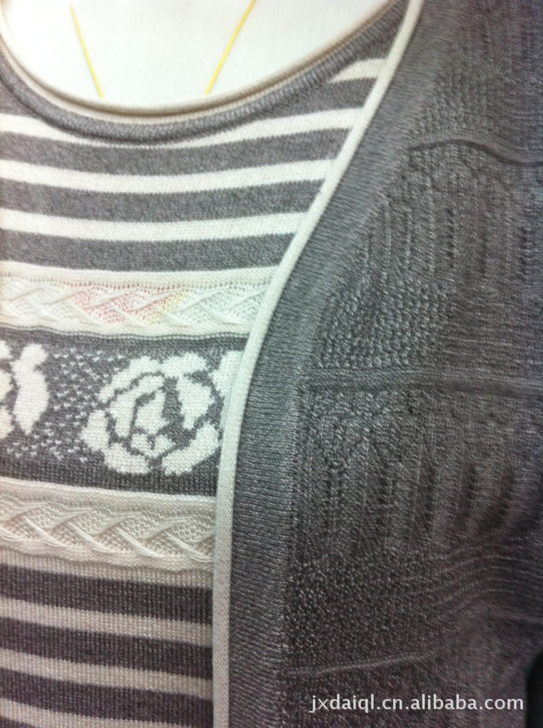 中老年服装 秋季中老年服装<em>开衫</em>毛衣 <em>衣开衫</em>秋