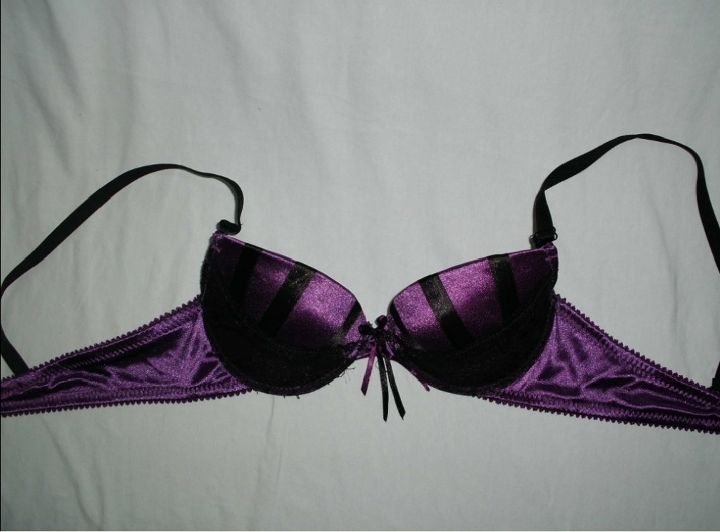 义乌<em>外贸文胸</em>厂家直销:新增<em>欧洲</em>纯花边少女文