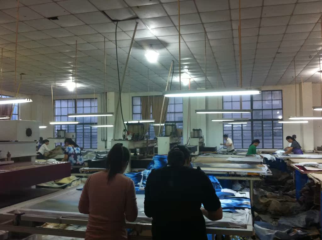 苏州市吴中区临湖同飞服装厂