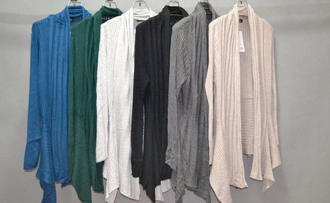 【新款女装秋冬外套拼接流苏飘逸长袖<em>开衫</em>卷边