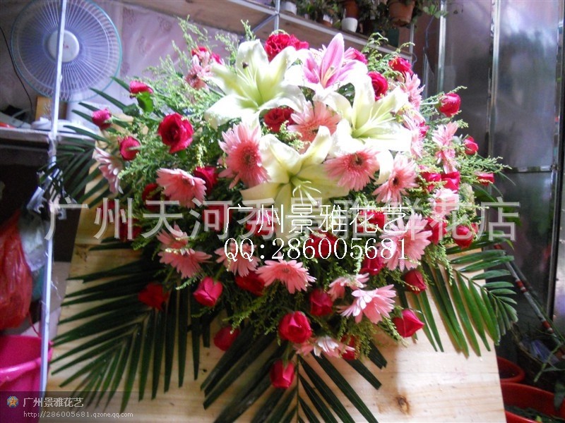演讲台花:垂挂讲台花蓝 图片_高清大图 - 阿里巴
