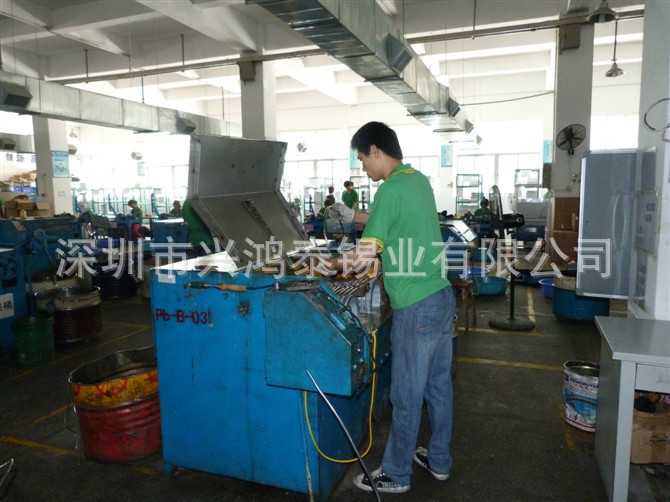 严谨认真的工作中