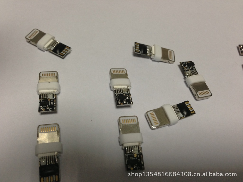 苹果iphone5破解升级6.1版本PCBA 封装IC方案