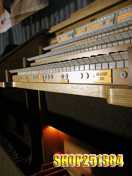 键盘类乐器-德国乐博三排键电子管风琴(巴赫 b