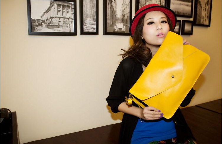 779114148_2046606908